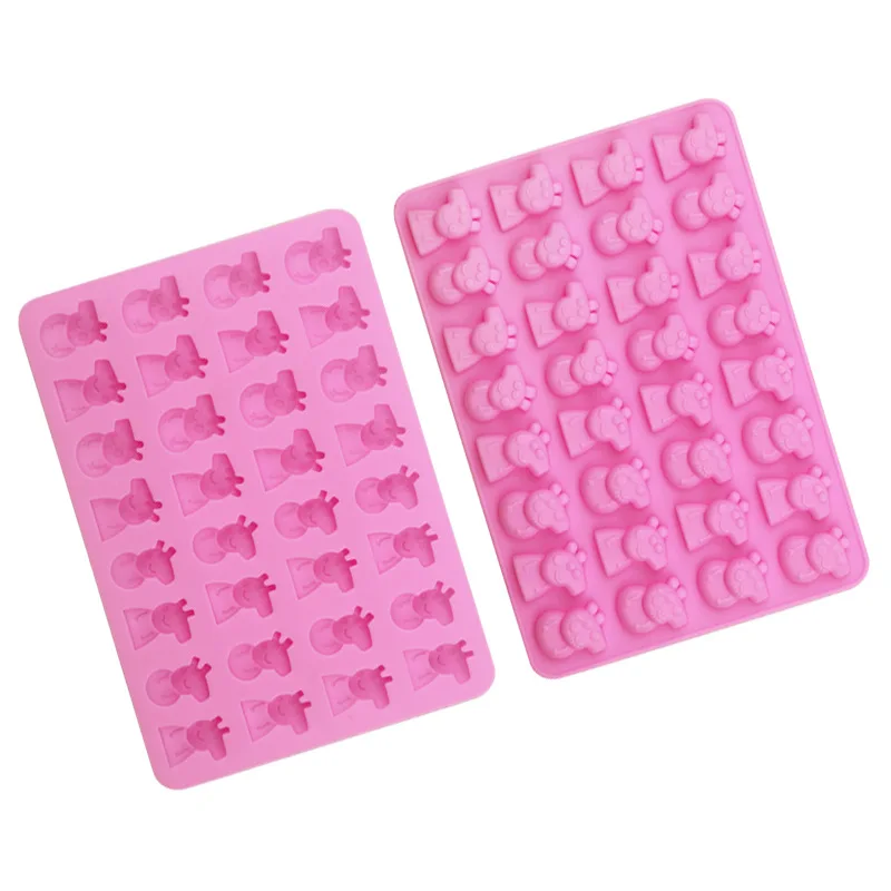 32 Little Pigs Family Silicone Cake Mold, Chocolate Ice Tray Mold, Fire Paint Wax Standing Mold