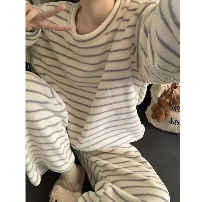 

Coral Fleece Sleepwear Women's Winter Korean Version Simple Striped Thick Warm Flannel Loose Home Suit Set for Students Outfit