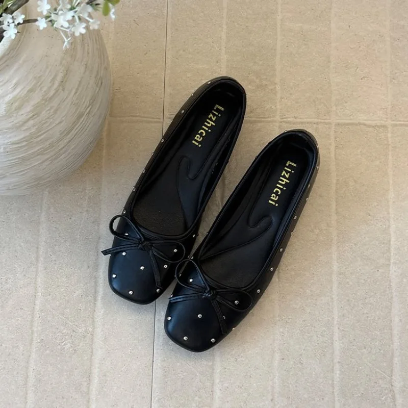 French Style Mary Janes Spring 2026 Elegant Rivet Square Head High Rise Shoes Comfortable Breathable Low Cut Fashionable