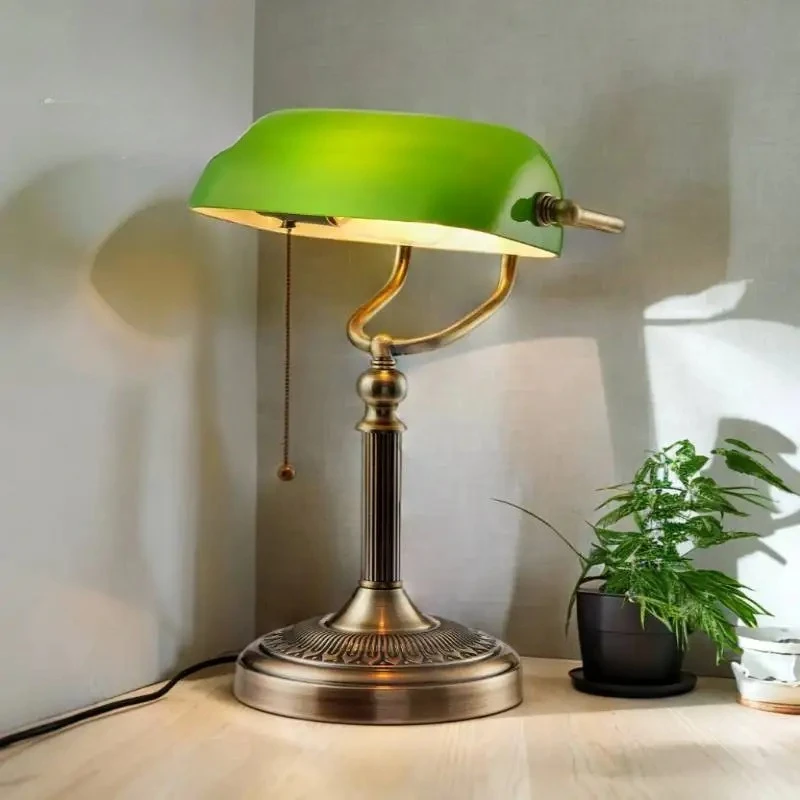 Classic Desk Lamp Glass Banker Desk Lamp with Zipper Switch Living Room Bedroom Bedside Sofa Desk Lamp Green/White