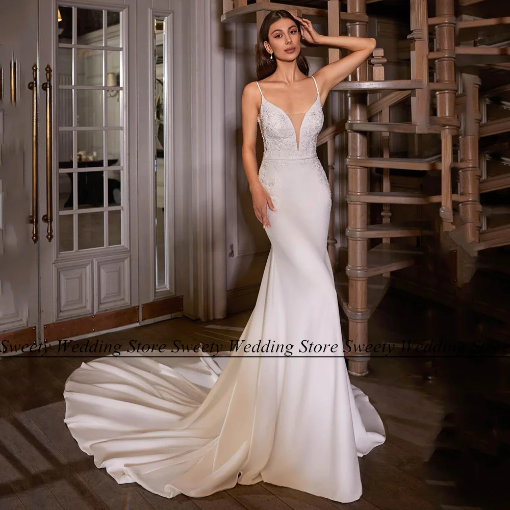 Sexy Court Train Mermaid Wedding Dress Spaghetti Straps Deep V Neck Beading Applique Backless Stretch Bride Vestido De Noiva