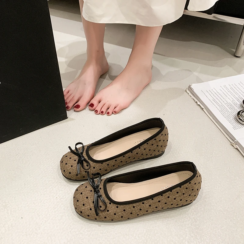 Polka-Dot Ballerinas mit Schleife für Damen - usage example