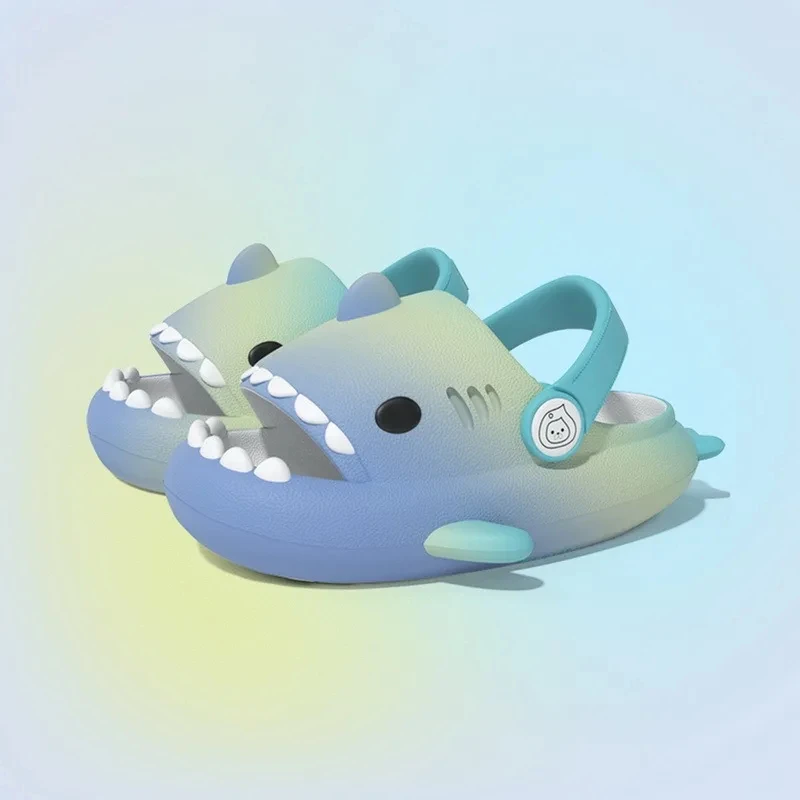 Crestar-Zapatillas de tiburón para niños y niñas, chanclas de dibujos animados bonitos, sandalias suaves, toboganes de playa antideslizantes para