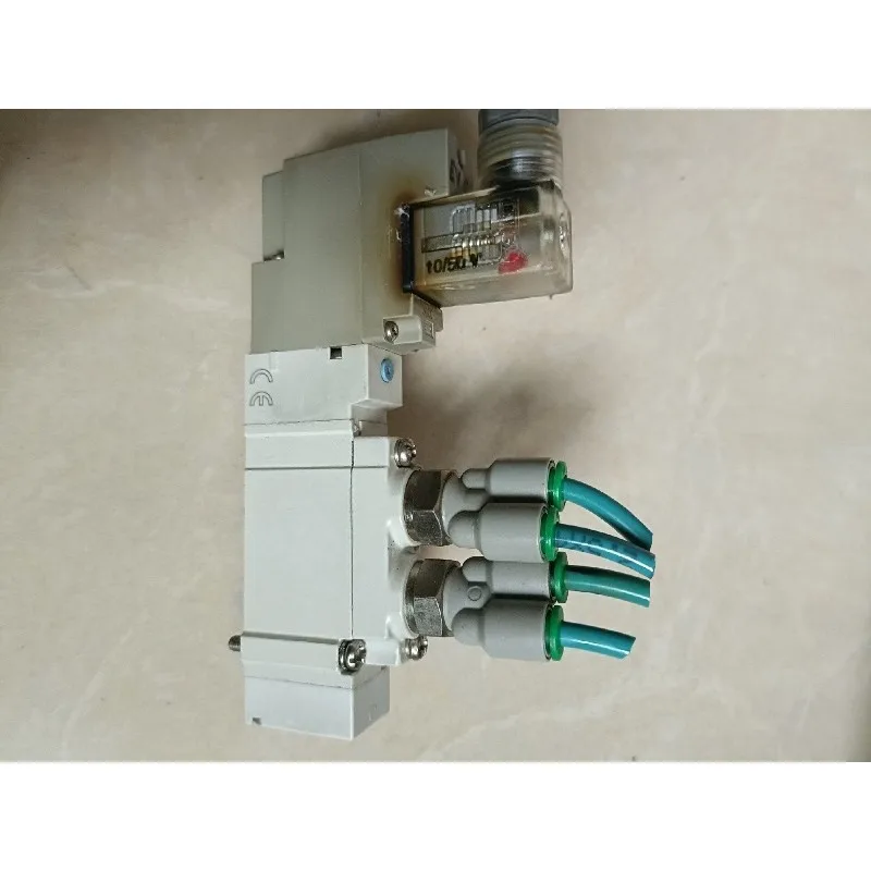 Solenoid Valve Manifold SY5320-5YO-01F-Q SY5120-5YO-01F-Q Slightly Used Fully Functional for Industrial Pneumatic Repair Part
