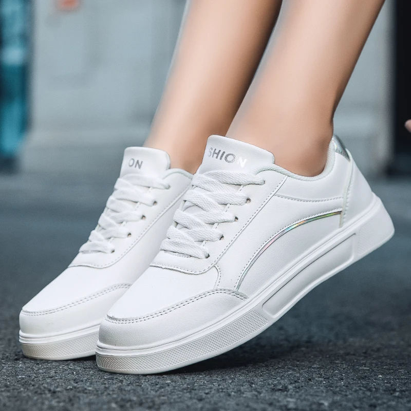 2023 Spring and Autumn Women's Campus Little White Shoes Fashion Trend Board Sneakers