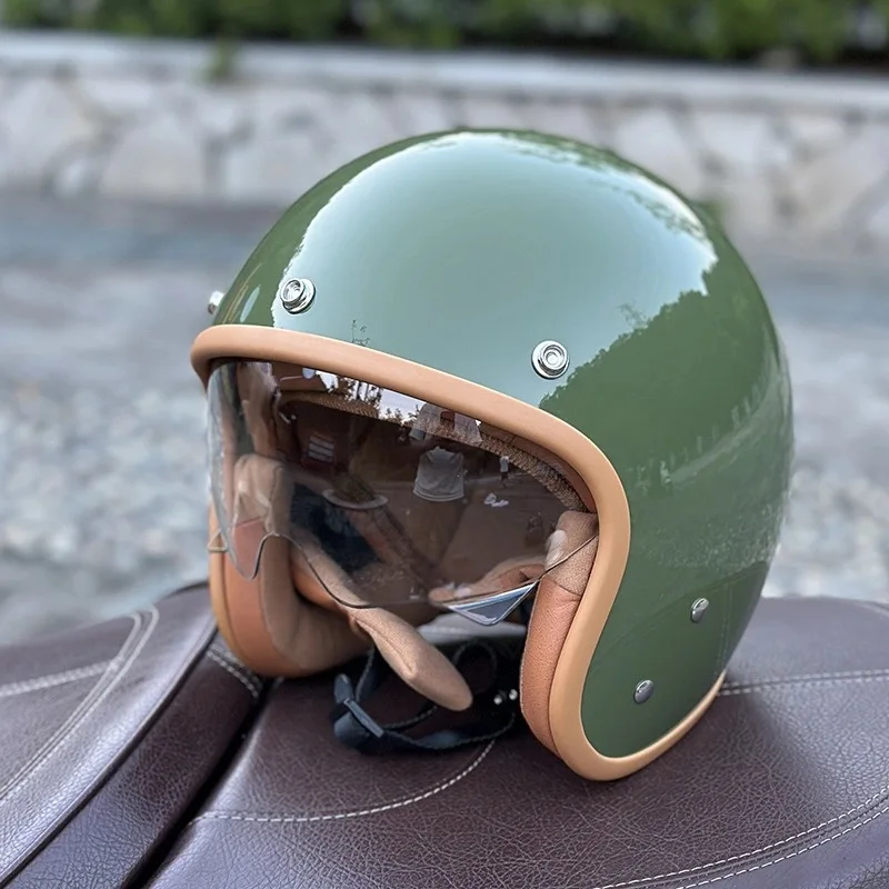 Hellgrüner Retro-Motorradhelm mit offenem Gesicht, klassisches halbes ABS-Schalen-Design mit atmungsaktiver Polsterung und UV-Schutz