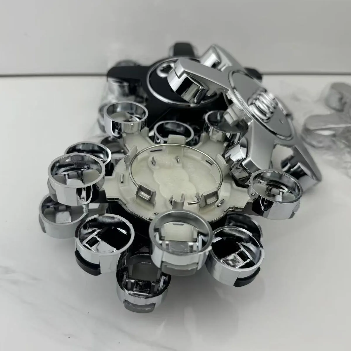 4 peças Calotas de Roda Audi 135MM 8R0601165 4F0601165 para A4 A5 A6 A7 Q3 Q5 A3 S5 Acessórios Automotivos