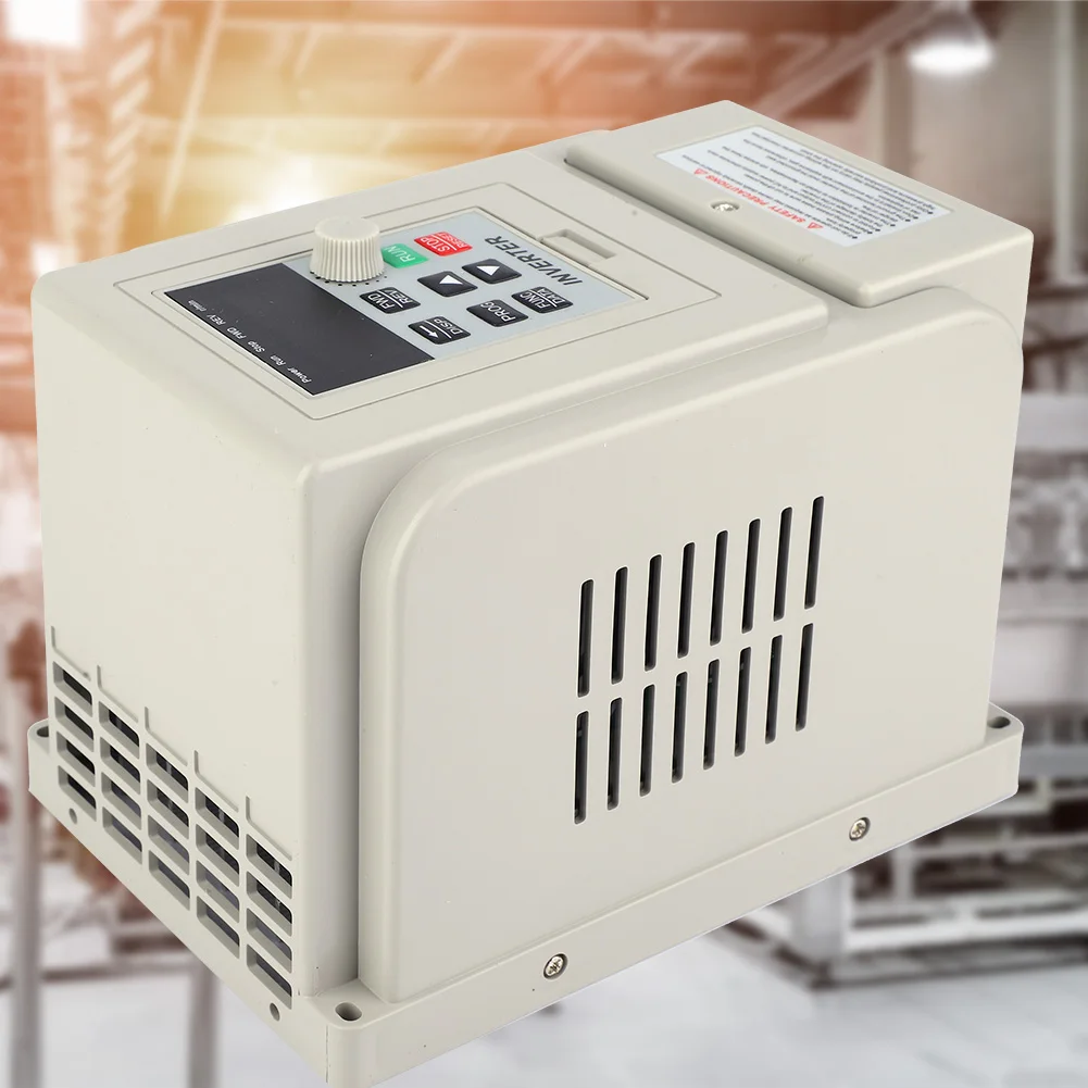 Frequency Converter Inverter PWM 220V AC Variable Frequency Drive VFD Speed Controller 1‑Phase Input 1‑Phase Output 2.2KW