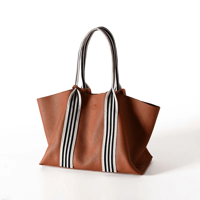 New Design Simple and Fashionable Handbag Large Capacity Casual Retro Shoulder Bag Top Layer Cowhide Tote Bag