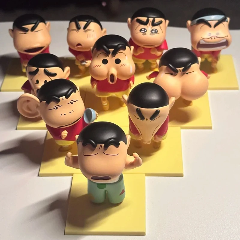 52TOYS Pastello Shin-chan Scatola cieca da collezione Figurina Ornamento alla moda Strana piccola tibia Giocattolo alla moda per i fan
