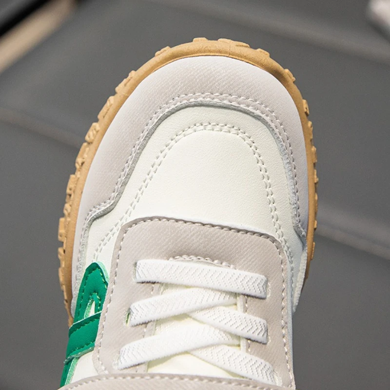 Kids Shoes Lightweight Sport Running Shoe for Older Children Casual Walking Trainers Soft Outsole Boys and Girls Sneakers