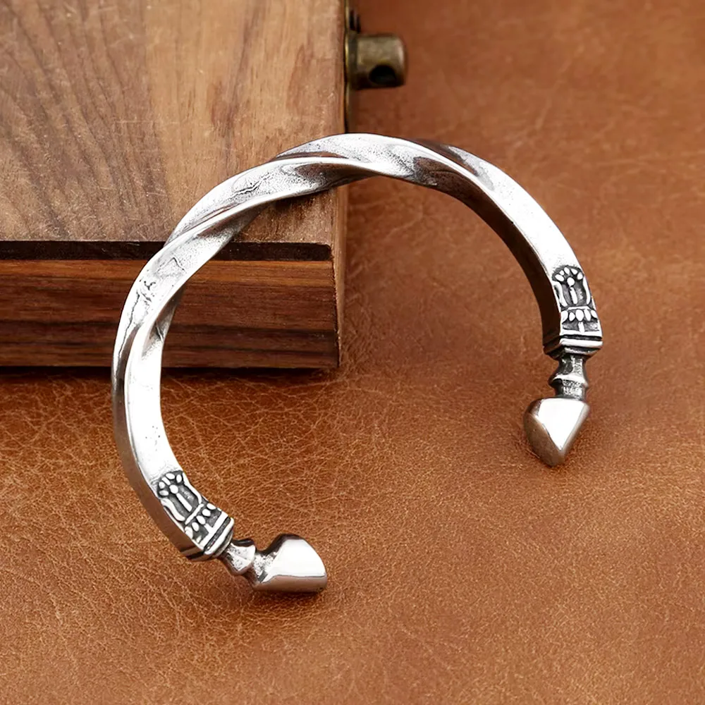 Vintage Twisted Mobius Spear Tip Cuff Bracelet Stainless Steel Punk Nordic Fashion Amulet Jewelry Gift For Men Outfit Accessory