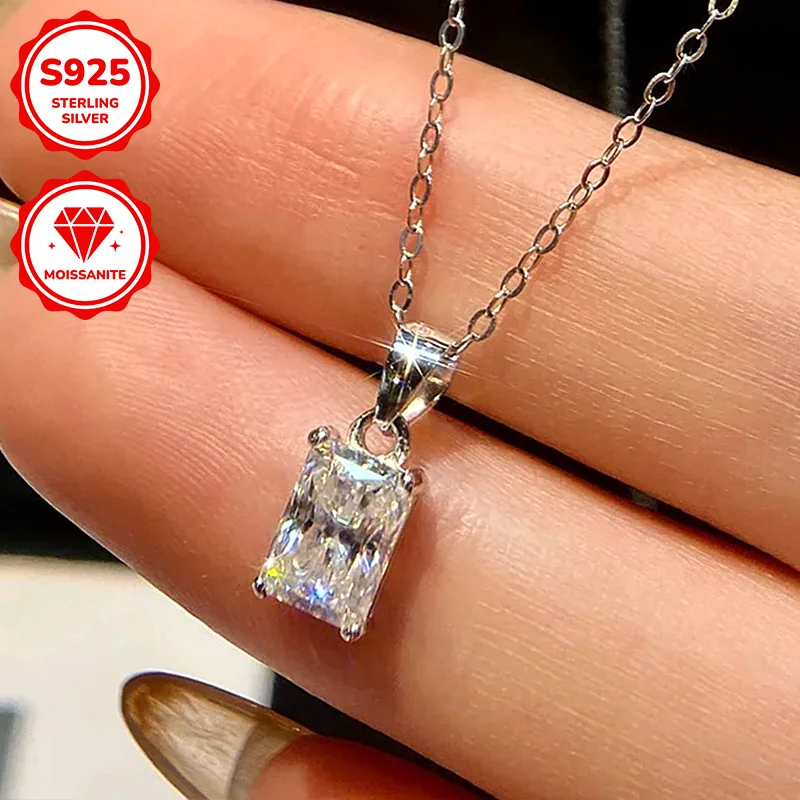 

1pc 1/2Carat S925 Sterling Silver Moissanite Pendant Necklace: Exuding Understated Elegance. A Stylish Accessory To Enhance.