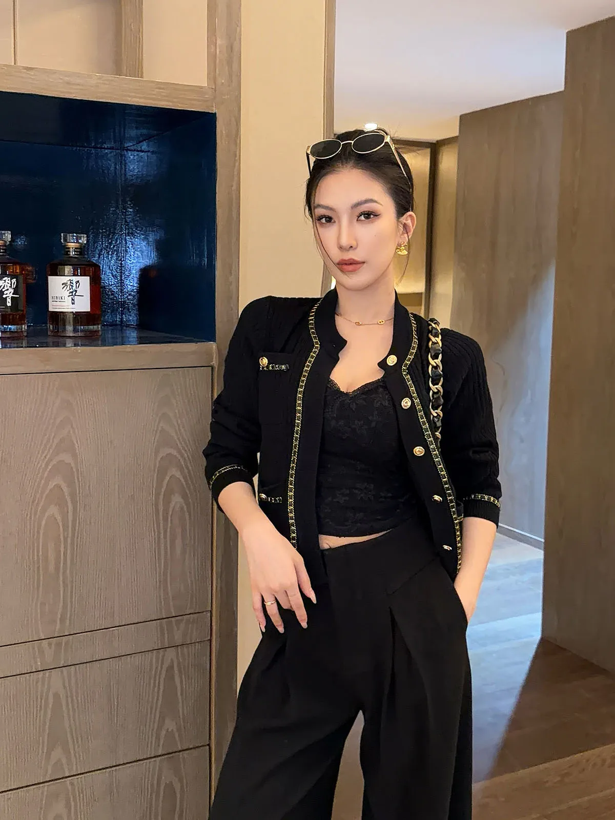 

Модная черная стеганая куртка с длинными рукавами, повседневное женское пальто, приталенный трендовый топ на пуговицах для осени и зимы