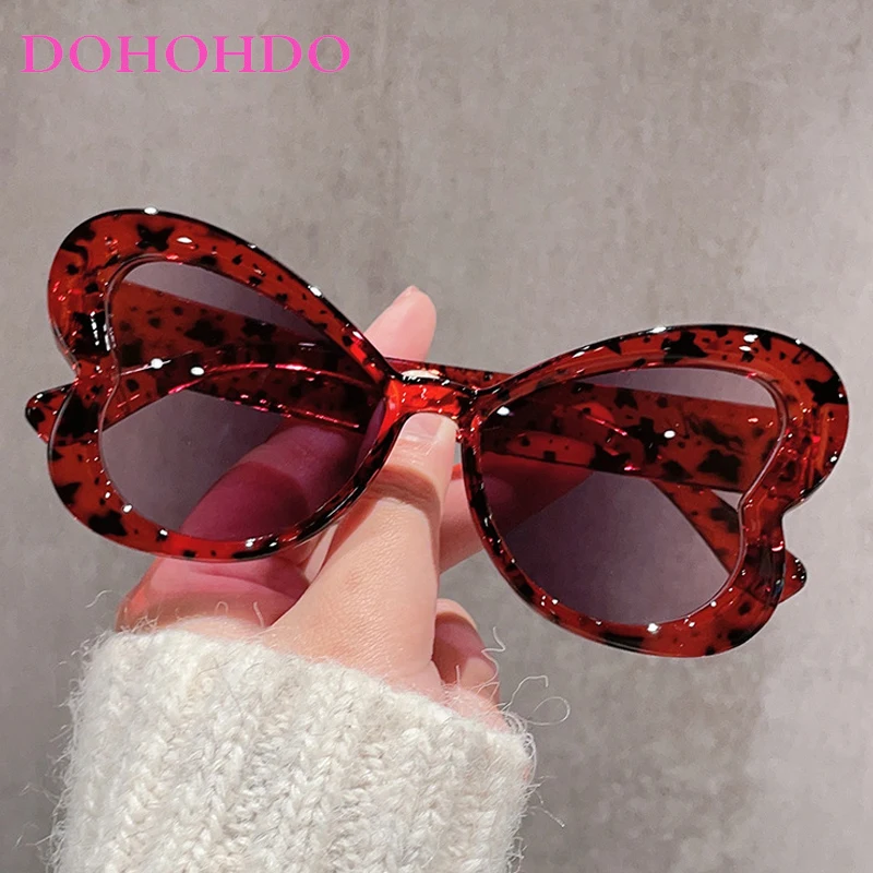 

Vintage Butterfly Frame Women Sunglasses 2025 Brand Designer Shades Men Outdoor Summer Traveling Driving Sunglass Ladies UV400