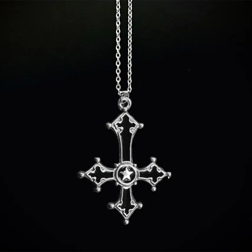 قلادة الصليب الخماسي، صليب الموت، باقان، مجوهرات السحر، الدم الأحمر، القوطية المختنق، المرأة، قلادة الصليب المقلوب