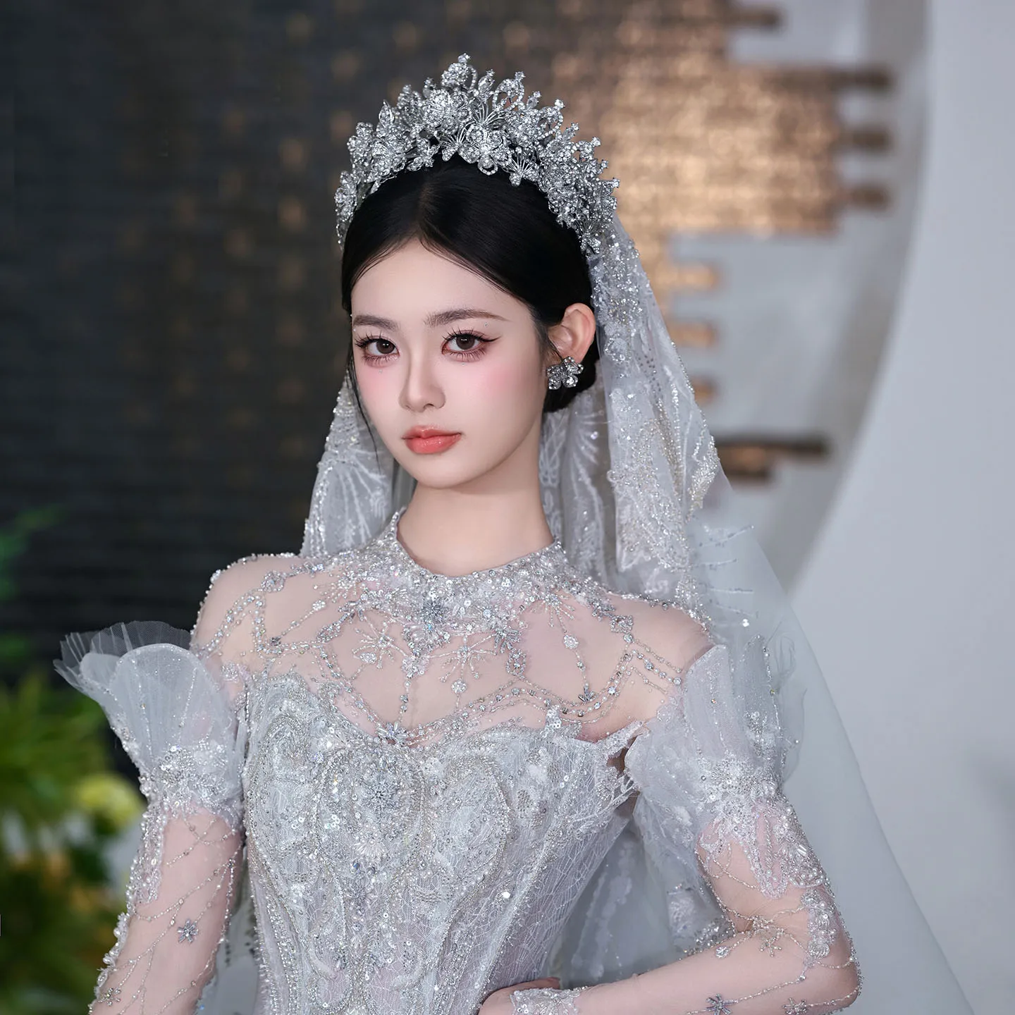 Luxury Bridal Crown with Heavy Work Lively Flower Butterfly Sparkling Princess Rhinestone Bridal Wedding Headwear Accessory