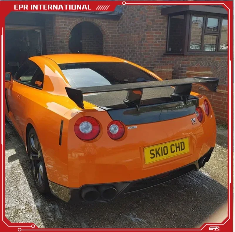 

for Nissan GTR R35 NIS Style Rear Spoiler (Included Lights)