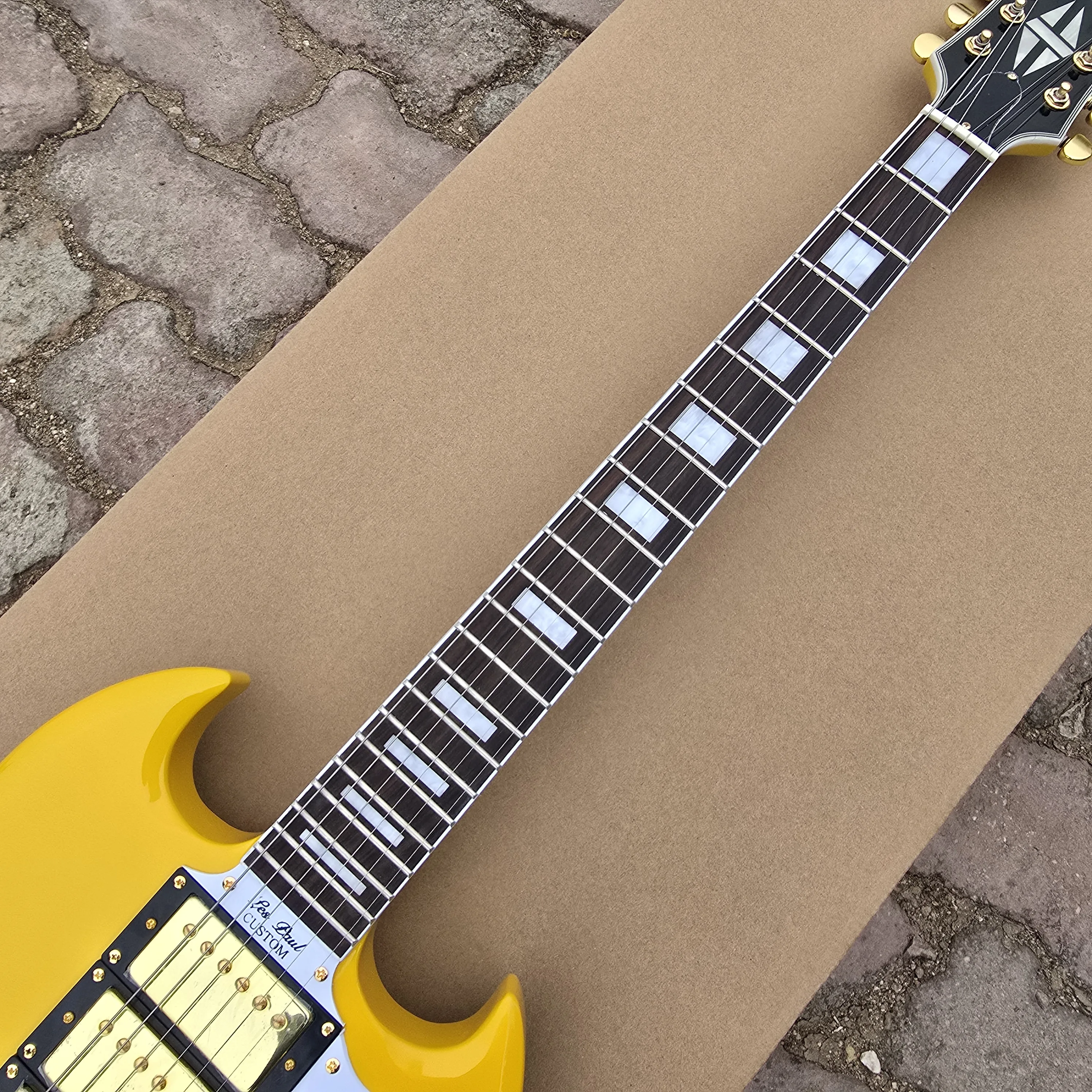 Electric Guitar  Mahogany Body Rosewood Fretboard Yellow color from ship usa