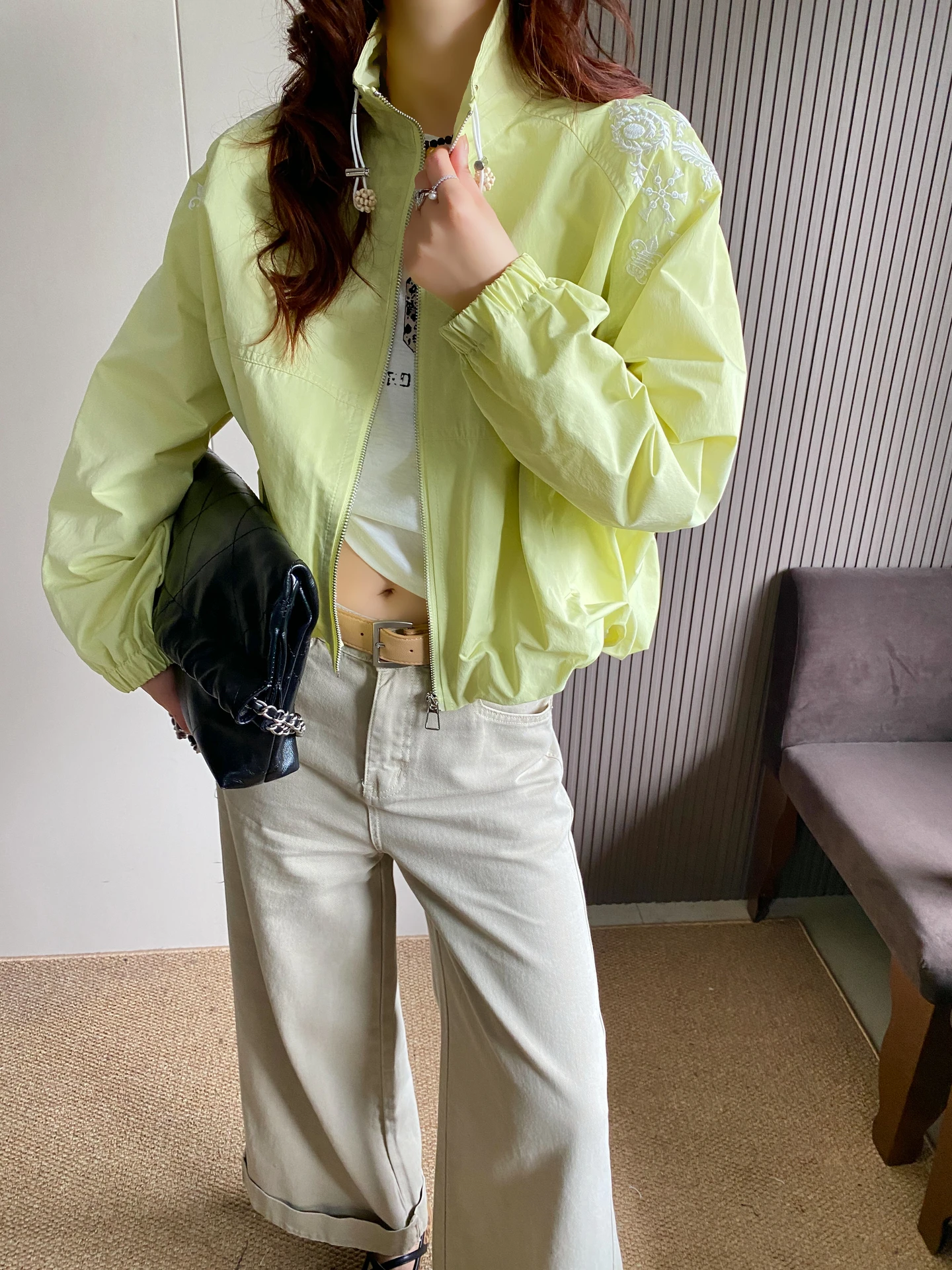 

Retro Embroidered Stand Collar Short Jacket Women's Casual Loose Fit Spring 2026 Design Sensation Outerwear Top