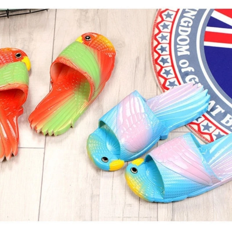 Creative and Personalized Parrot Slippers Cute Bathing Home Outgoing Beach Bird Style Sandals