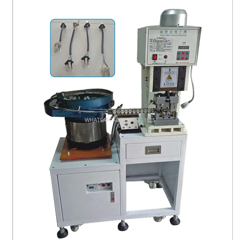 Attrezzatura automatica per la produzione di cavi con macchina per crimpare cavi a 3 pin con alimentazione a piastra vibrante e terminale di punzonatura