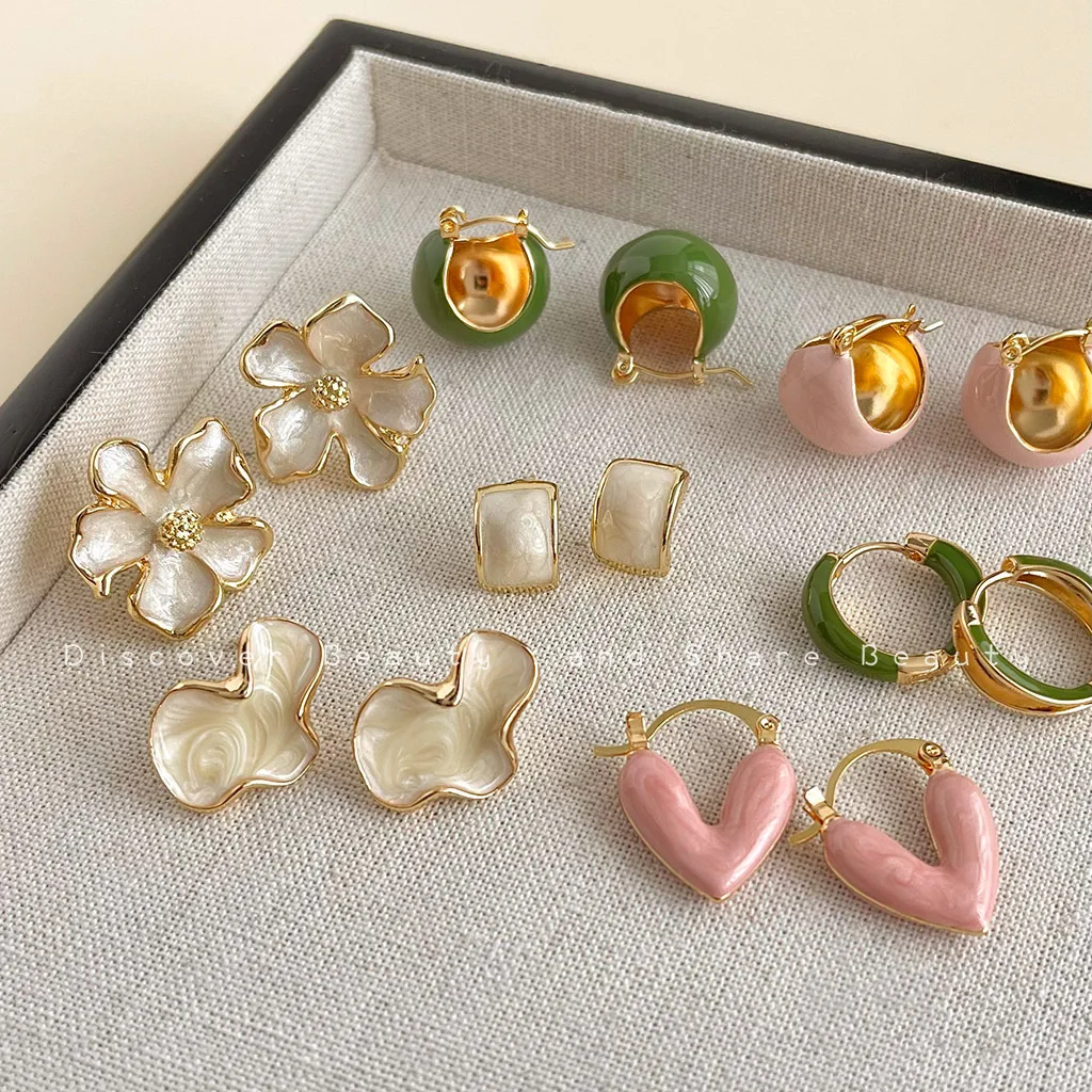 accessori-fai-da-te-orecchini-a-goccia-con-effetto-lusso-leggero-e-di-alta-gamma-orecchini-a-lobo-a-forma-di-fiore-per-donne-orecchini-alla-moda-dal-temperamento-dolce