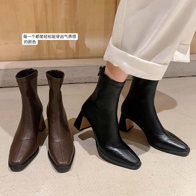 

2026 новые осенне-зимние женские ботильоны высотой 22-24,5 см, эластичные узкие ботинки из микрофибры с квадратным носком и толстым каблуком, на молнии сзади