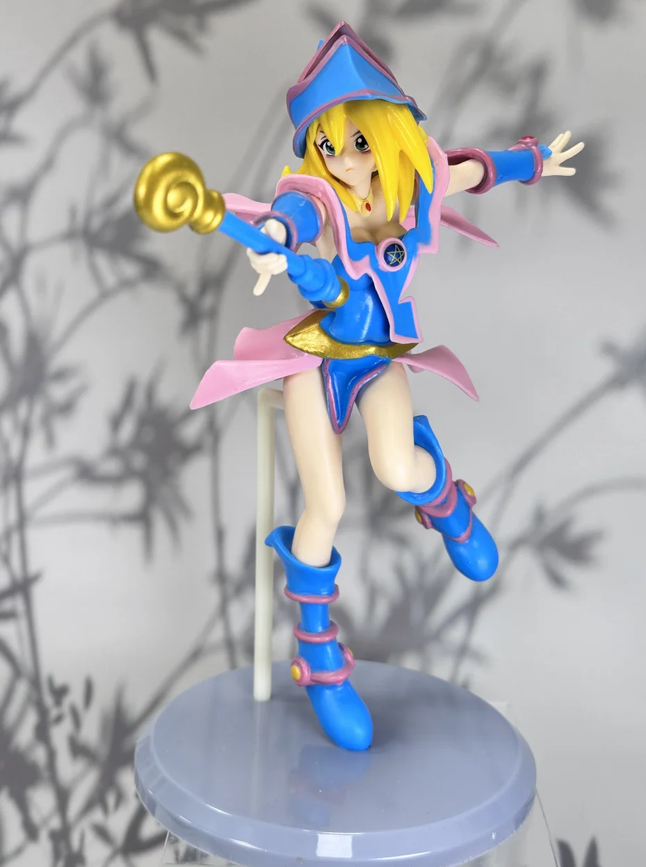 Gioco anime BANDAI da 20 cm Yu-Gi-Oh! Duel Monsters Atem Figure Battle Light Series Dark Magician Girl Model Toy Doll Action Figure