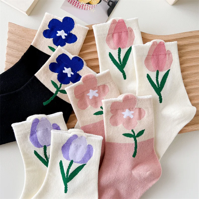 Women's Middle Tube Socks Female Flowers Series Tulip Literature Pure Cotton Long Dress Socks for 4 Seasons Women Gift Socks