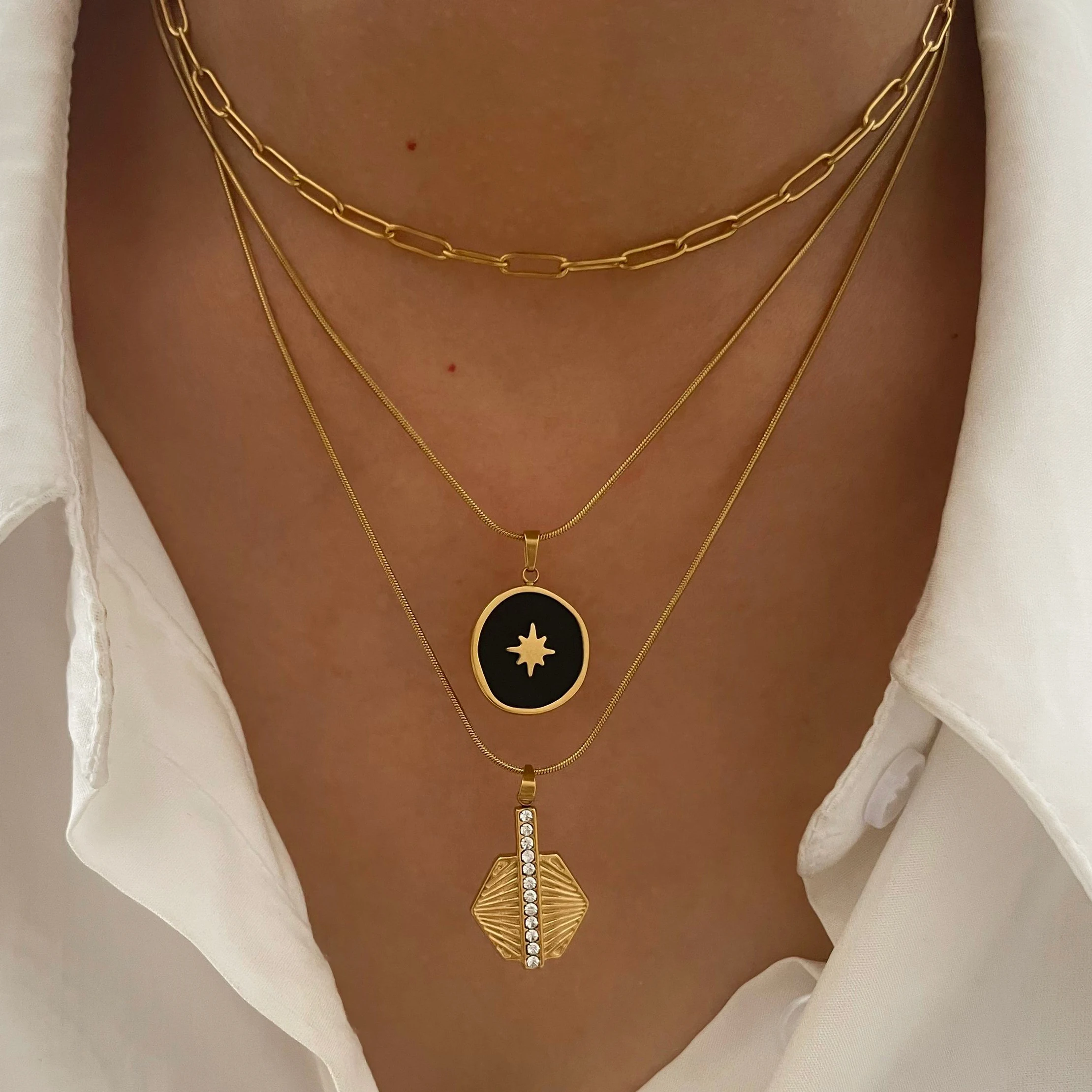Peri\'sbox Trendy Stackable Jewelry Shiny Rhinestone Black Enamel Starburst Pendant Necklace for Women Stainless Steel Waterproof