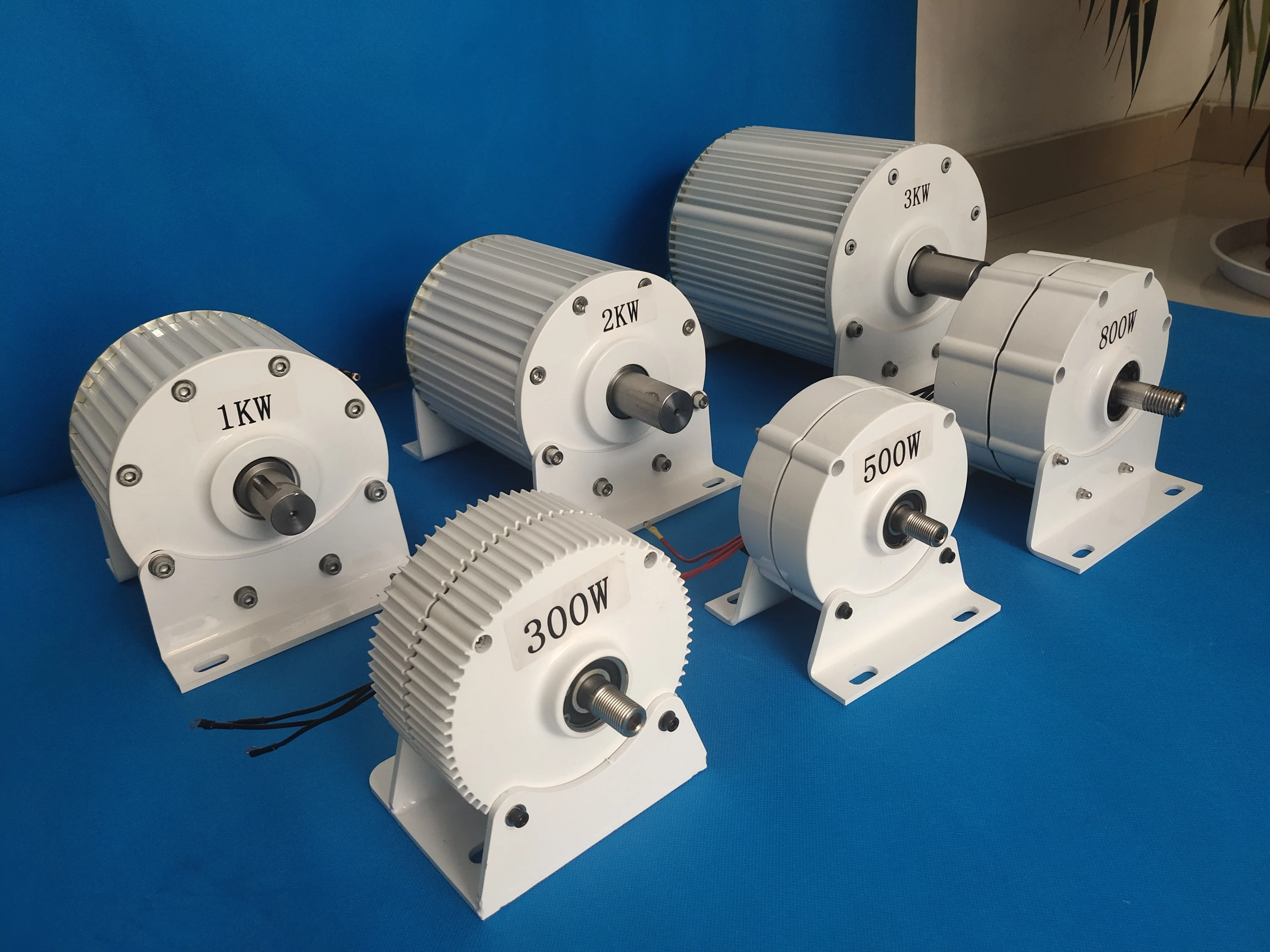 Vertikalachsen-Windkraftanlage 0,5 kW 1 kW 2 kW 3 kW 5 kW 10 kW 50 kW Permanentmagnetgenerator