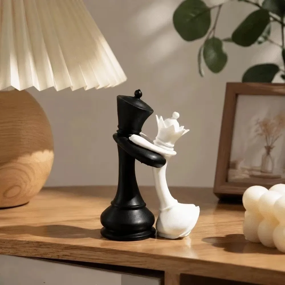 3D Printed Chess Statue Sculpture Black White Couple Gifts Chess Ornament Figurine King and Queen Statue Desktop Ornaments Gift