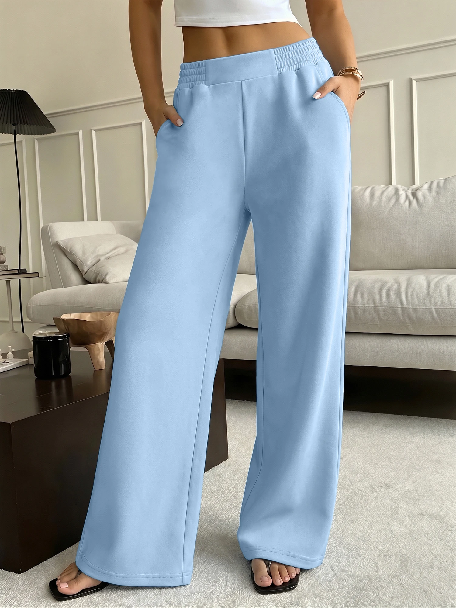 Everyday Straight Sweatpants, Simple Silhouette for Easy Outfit Combinations Across All Seasons