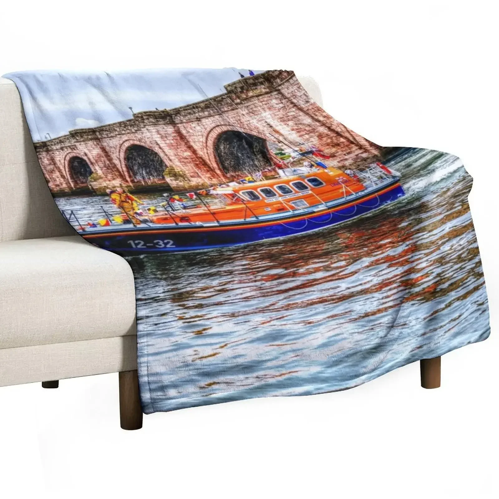 

Berwick Upon Tweed RNLI Lifeboat And Old Bridge Throw Blanket Stuffeds Thermal Cute Blankets