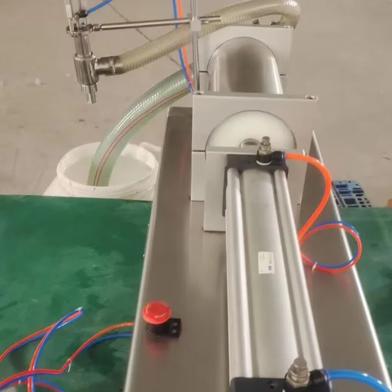 Automatic Conveyor Belt Single Head Liquid Filling Can Sense High Precision High Temperature And Heat Resistance