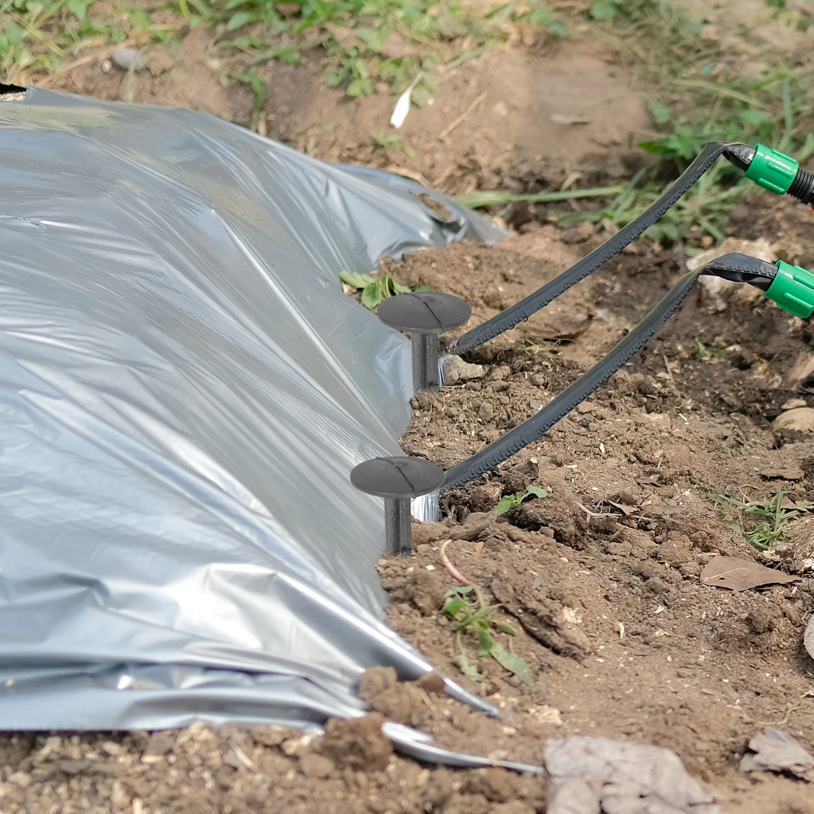 

30Pcs Garden Stakes Plastic Heavy Duty Rustproof Tent Pegs Lightweight for Camping Hiking Outdoor Canopy Ground Anchors