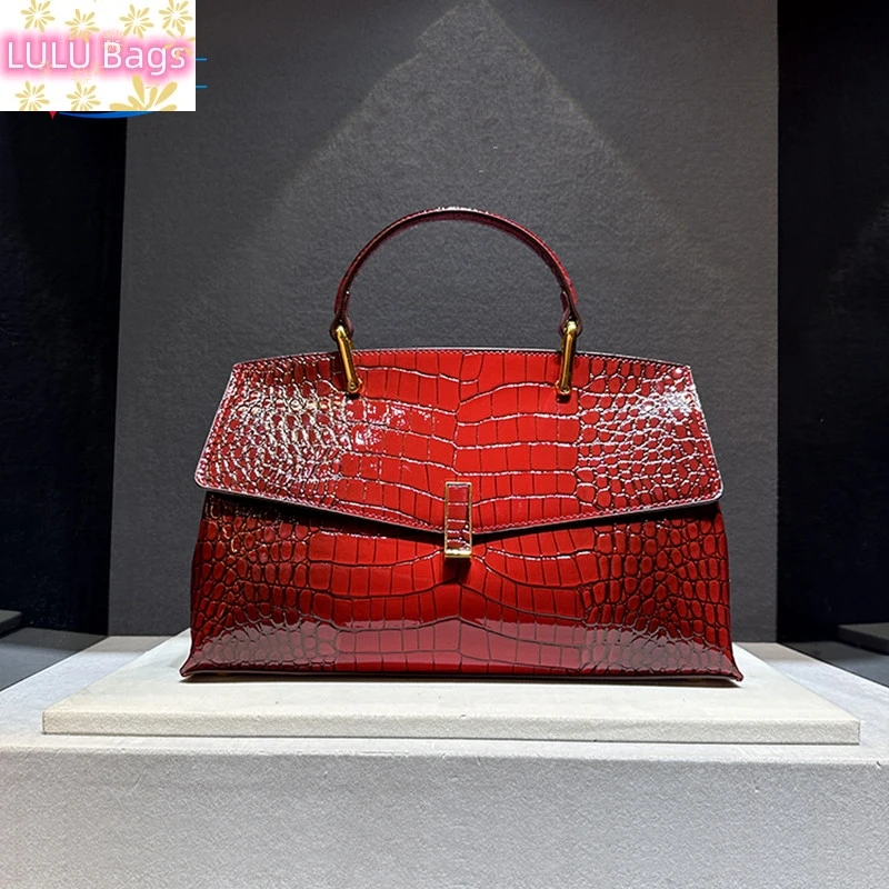 Luxury Fashion Leather Women Handbags Crocodile Pattern Lady Shoulder Messenger Red Bag New Large Capacity Portable Shell Bags