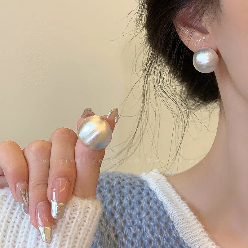 Earrings French Vintage Brushed Round Ball Alloy Hypoallergenic Lightweight Unique Design 2026 Trendy Clip Jewelry for Women