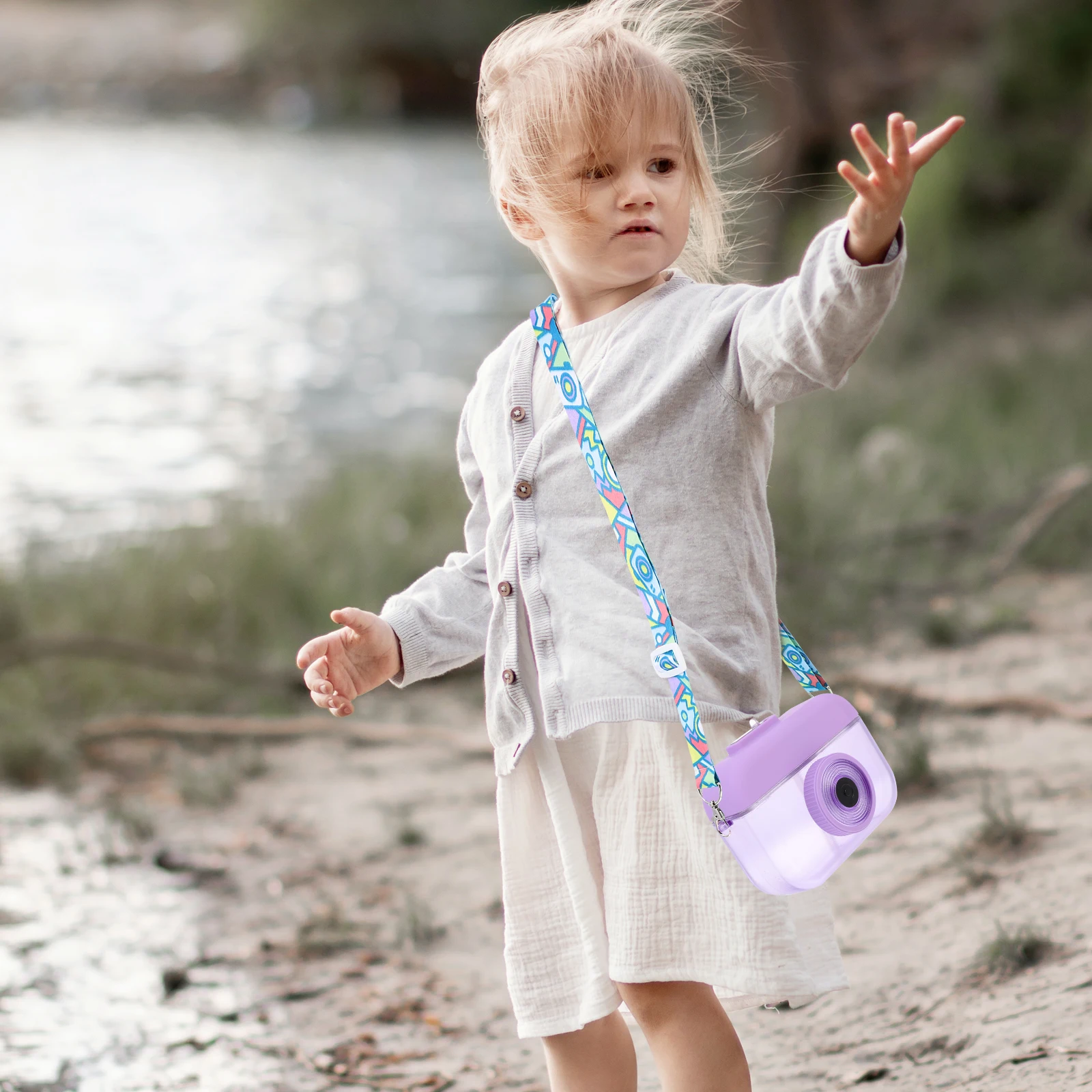 

Camera Shaped Water Cup Premium Plastic Portable Bottle Smooth Surface Easy Clean Right Size Tea Milk Coffee Juice Birthday Gift