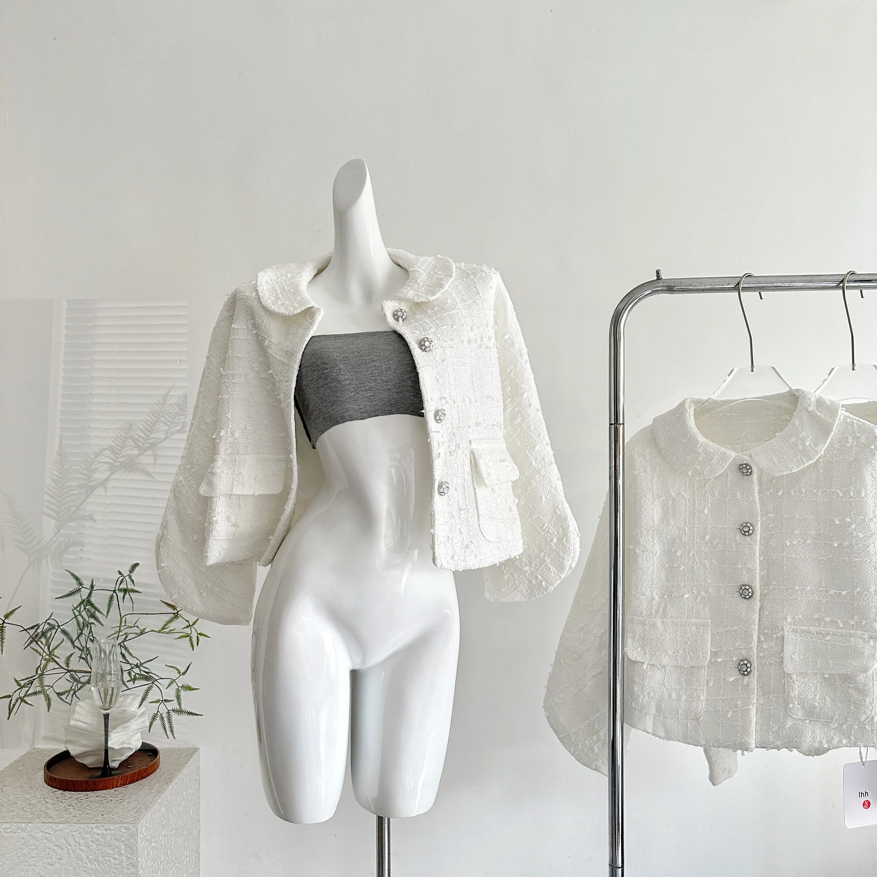 

Женская белая средневековая куртка премиум-класса с кукольным воротником и рукавами семь четвертей