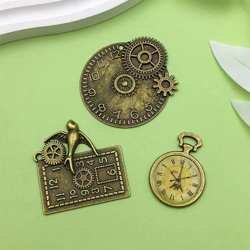 Random 31pcs Alloy Antique Bronze Skeleton Steampunk Clock Face Gear Watch Charms for DIY Bracelet Necklace Jewelry Making