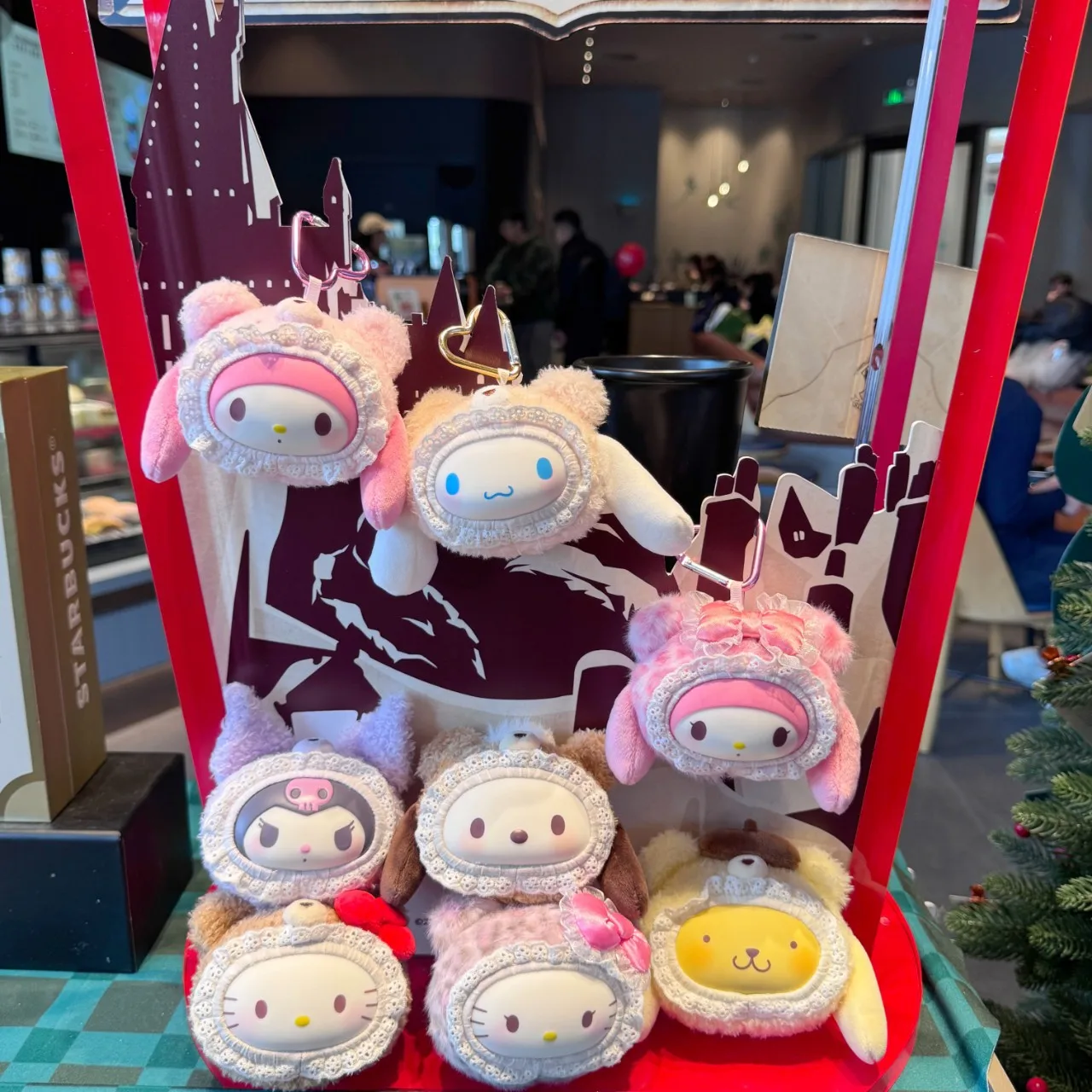 

Набор виниловых плюшевых брелоков Sanrio Bear Series: милые фигурки My Melody, Kuromi, Hello Kitty для сумок, рюкзаков, подарок для девочек и детей.