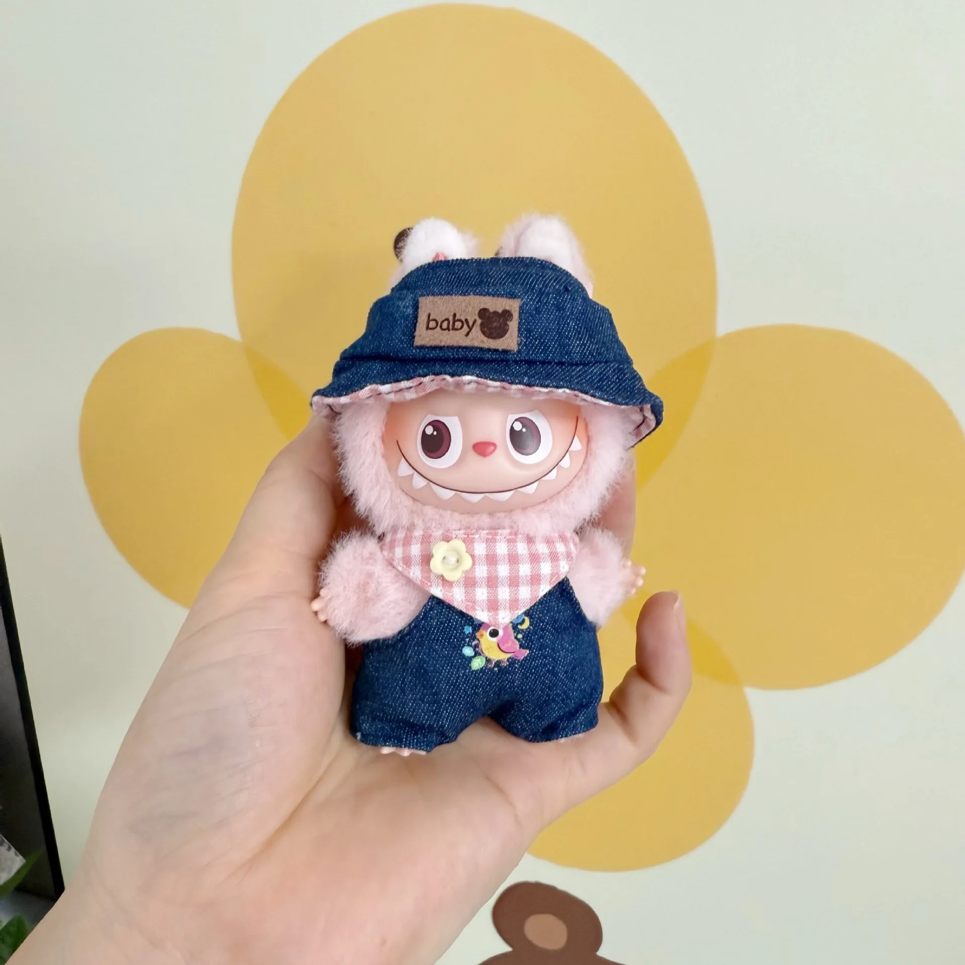 

For 10cm Labubu Doll Checkered Overalls Knitted Scarves Hats Labubu Plush Dolls V4 Diy Clothing Decoration Toys Accessories Gift