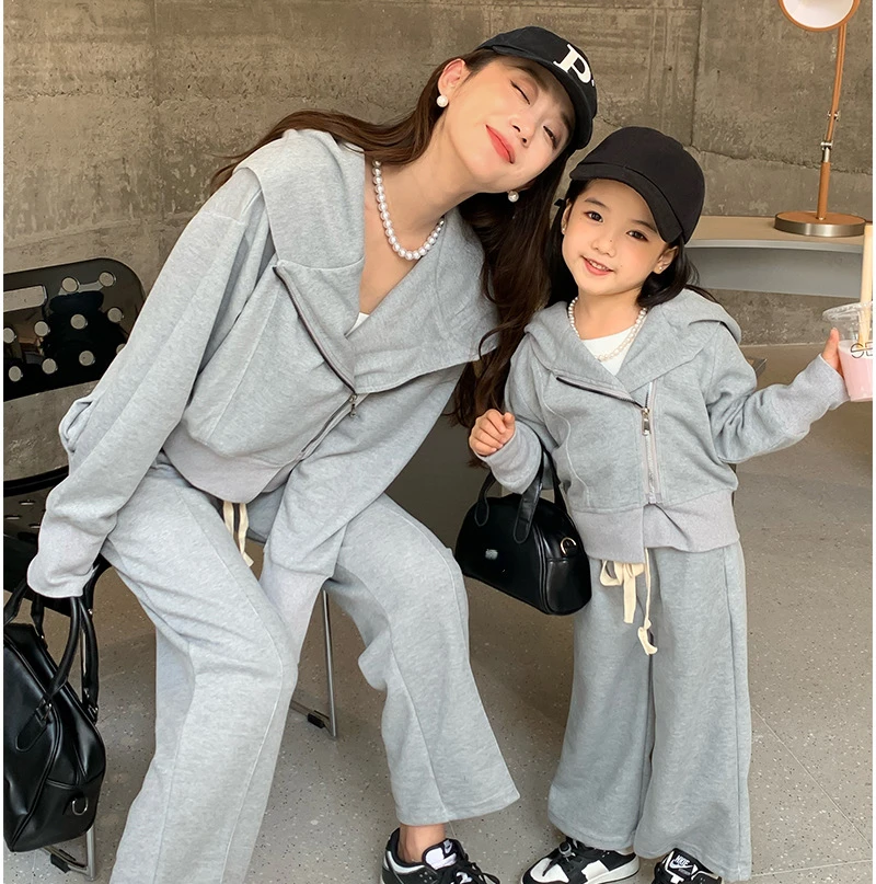 

Mother And Daughter Baby Girls Set 2022 Autumn Mommy And Me Matching Zip Hood Jacket Pants Sport Suit Womens Clothing Outfits