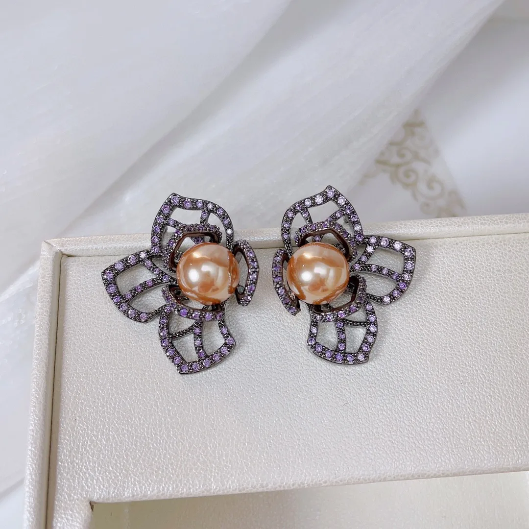 Bilincolor Fashion, Elegant, Three-dimensional Hollow Flowers, Colorful Shell Pearl and Zircon Earrings for  Gift