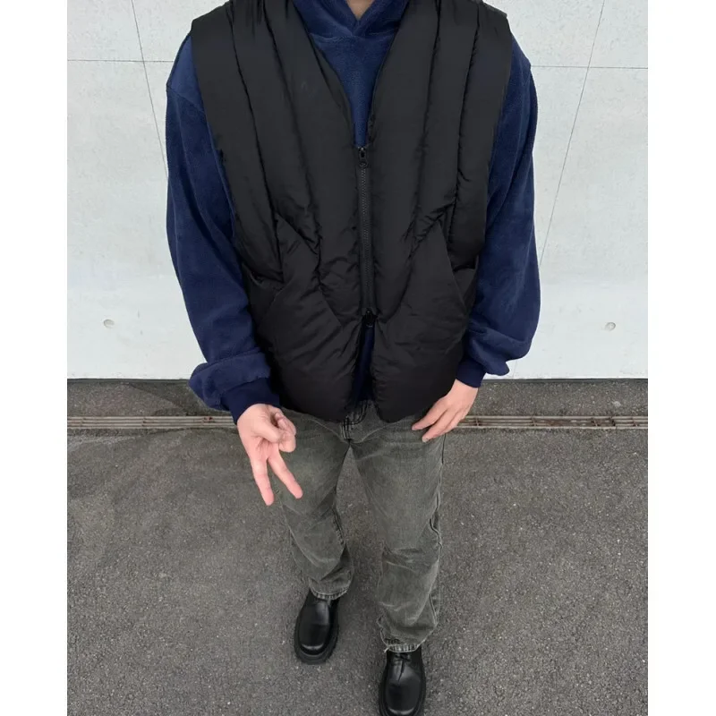 

Pop Winter Vest Men Warm Fashion Black V-neck Thick Vest Men Streetwear Korean Loose Thicken Sleeveless Jacket Mens Down Vest M-