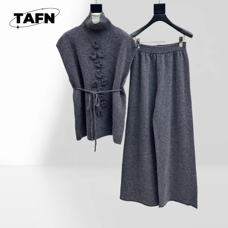

Ladies Casual Skirt Set Two Piece Outfit Short Skirt and Coordinated Top Outfit Coordinated Top for Everyday Use BA1213