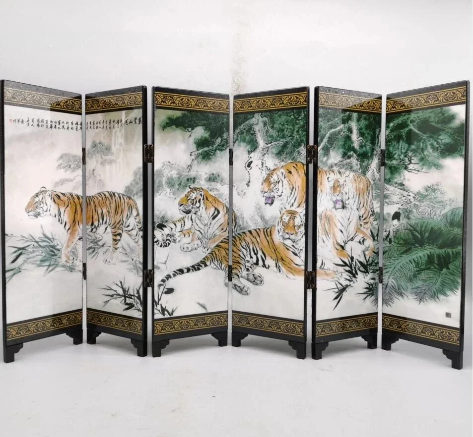 Paravent en laque à cinq tigres, articles d'ameublement et artisanat de style chinois.