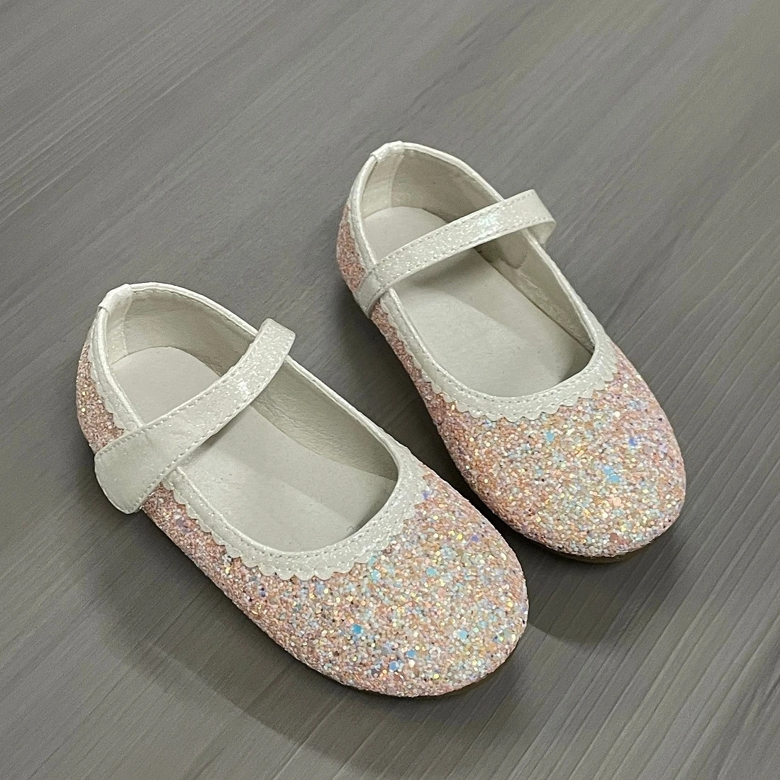 Jinyu New Arrival Fashion Rainbow Color Outdoor Activity Princess Shoes Children's Shoes Glitter Leather Durable Baby Shoes